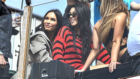 See BTS Pics from Megan Fox and Kourtney Kardashians。